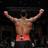 Photo is Courtesy of www.fightbookmma.com