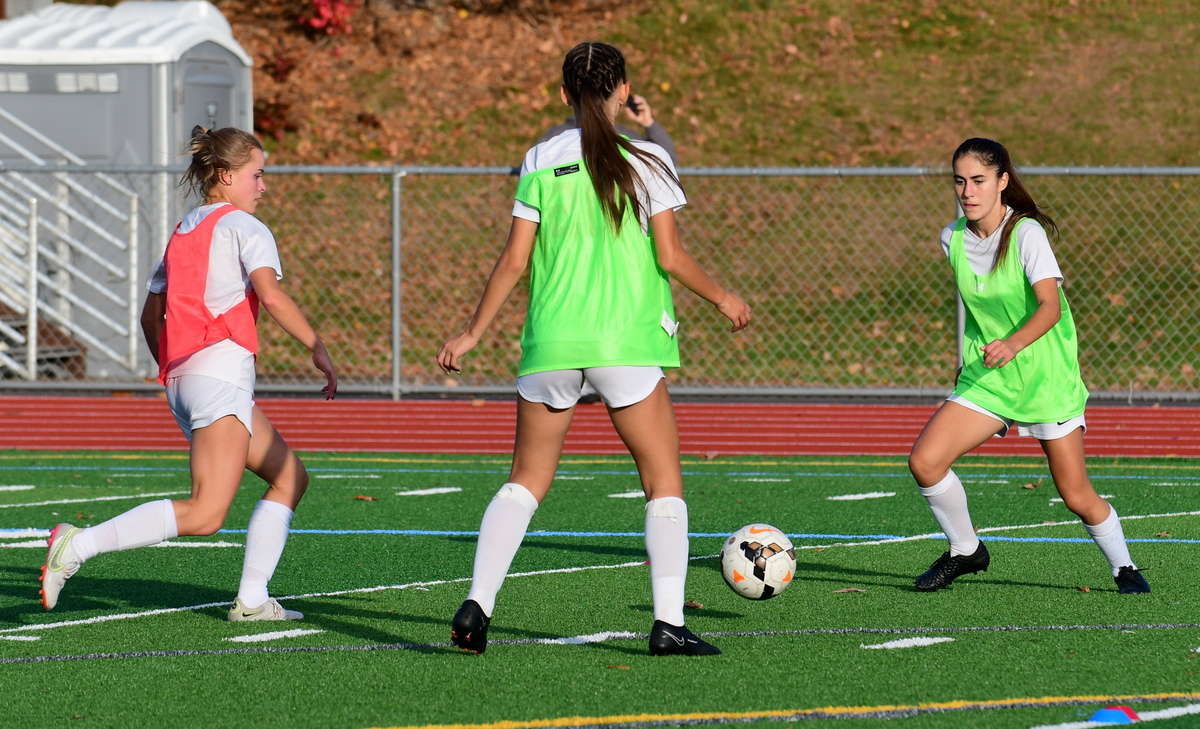 Gallery Ciac Girls Soccer Focused On Wolcott Vs Woodland Pregame Part 1 Sports Page Magazine 