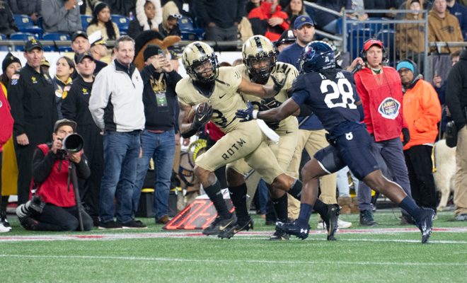 Army Beats Navy 17-11 on Game’s Final Two Plays - Sports Page Magazine